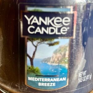 Yankee Candle Mediterranean Breeze in Navy Blue 14.5 oz